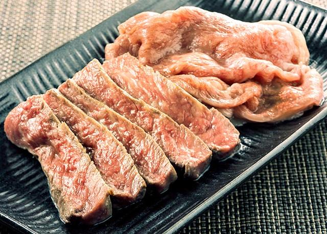 画像: 【⾁処 天穂】佐賀牛厚切りステーキ&焼しゃぶ  A4・A5ランク A4・A5ランクの熟成佐賀⽜。⽬利きによって選び抜かれた最⾼の和⽜を、最も旨味を感じられる厚切りステーキで。⼝の中でふわっととろける新⾷感の焼シャブも必⾒です。 →予約はこちらから