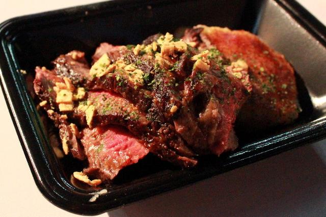 画像1: 【関西初】M-5　鉄板焼 ごっつい 超希少 牛ヒレひも肉一本焼〜ごっつい秘伝のたれ〜