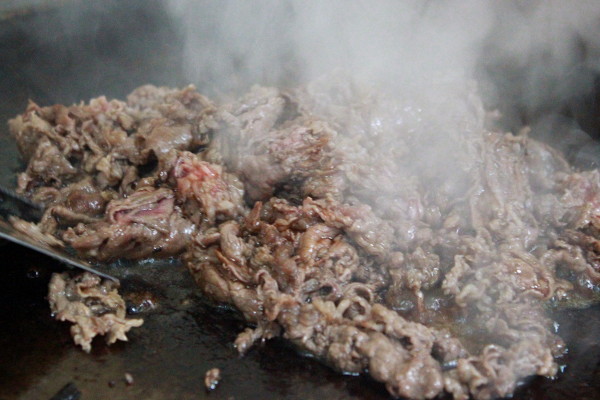 画像: 使っているお肉はみんな大好き黒毛和牛！